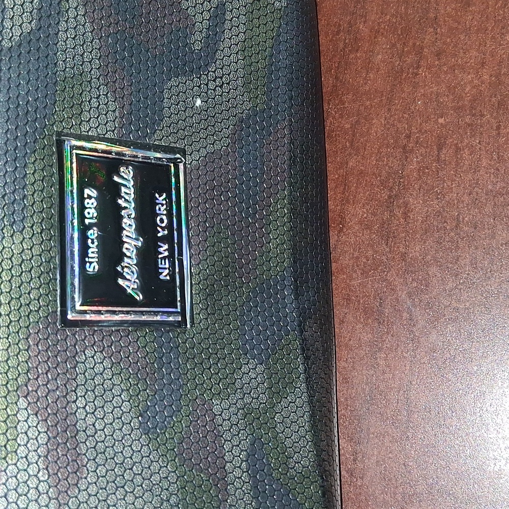 Aeropostale Camouflage Zip Wallet